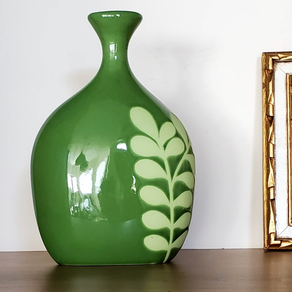 Crate&Barrel Avacado Green Ceramic Vase, 8.5", EUC